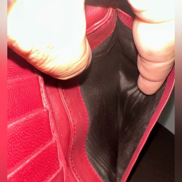 Bottega Veneta Woven Burgundy Classic Leather Wallet - Authentic - Picture 10 of 15